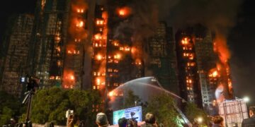 Hong Kong fire killed 13 people