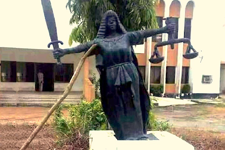 Nigeria's scale of justice on "life support"