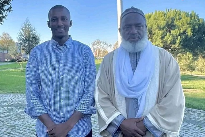 Sheikh Ahmed Gumi in Turkey with his "son"