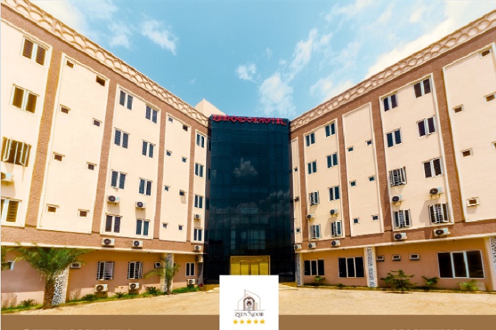 Zeen Noor Hotel, Kano