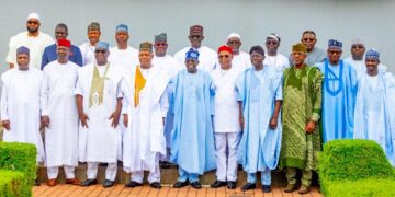 APC Governors pose for picture with President Bola Ahmed Tinubu