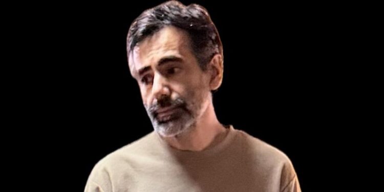 Austrian Citizen, Kavlak Onal