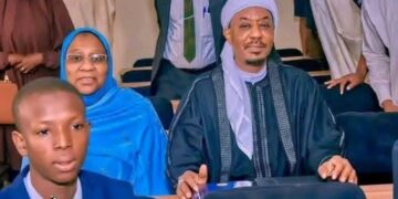 Emir of Kano, Khalifa Muhammad Sanusi II, in the classroom at Faculty of Law at Northwest University, Kano