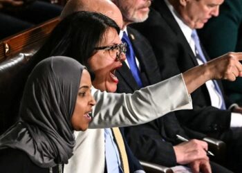 Rep. Ilhan Omar and Rep. Rashida Tlaib yell at President Donald Trump