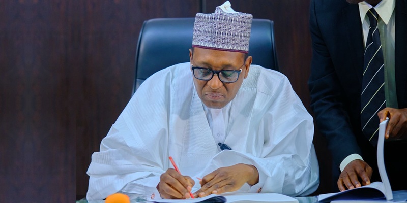 Minister of Health and Social Welfare, Dr. Muhammad Pate, signing a Memorandum of Understanding (MoU) to operationalise Medipool