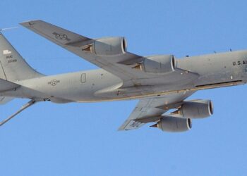 KC‑135 Stratotanker refueling aircraft