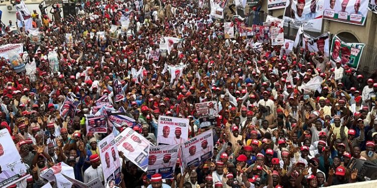 Kwankwasiyya Movement members show support for Peter Obi and Rabiu Musa Kwankwaso