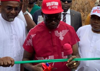 Anambra State Governor Charles Chukwuma Soludo commissioning Ichida Road