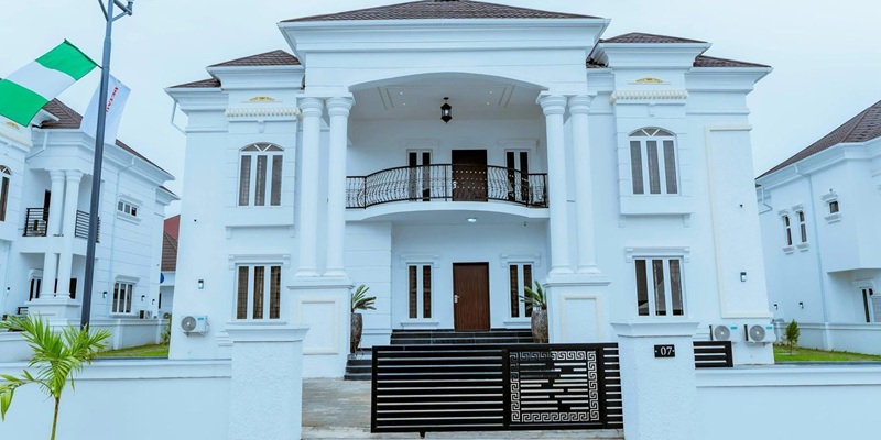 Professor Chidi Odinkalu condemned the Minister of the Federal Capital Territory (FCT), Nyesom Wike, for constructing mansions for judges in Abuja