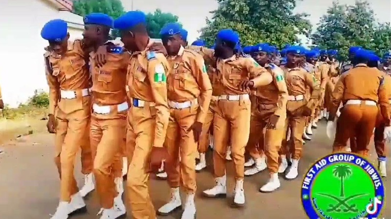 Older members of the First Aid Group (F.A.G.) of Jama’atu Izalatil Bid’ah Wa Iqamatis Sunnah (JIBWIS) during a drill